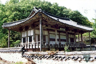 Yeongcheon Yonggye confucian shrine