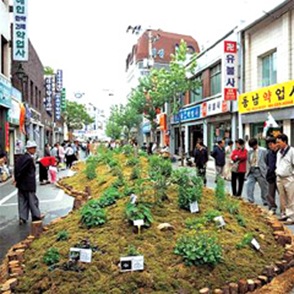 Daegu Yakjeon-golmok Street