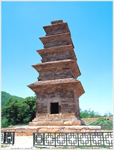 [Yeongyang Bonggammojeon Five-storied Stone Pagoda[5].jpg]