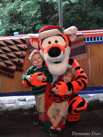 [tigger lovin - rals almost took him out[3].jpg]