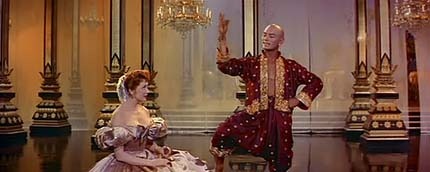 The King And I (1956)-3.avi_snapshot_19.17_[2010.01.06_18.31.32]