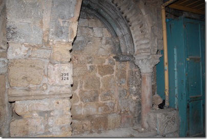 west-gate-holy-sepulchre-20091204-27