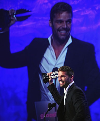 [Ricky Martin premio gay[3].jpg]
