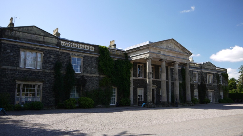 [Mount Stewart - front[2].jpg]