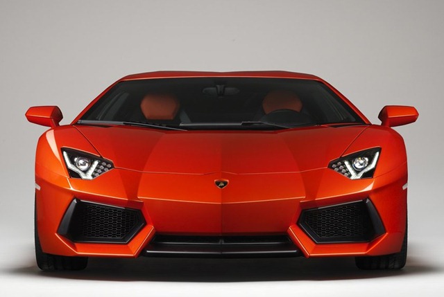[Lamborghini-Aventador_LP700-4_2012_1024x768_wallpaper_02[5].jpg]