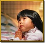 niños rezando (11)