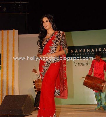 [latest pakistani fashion. indian fashion. latest dressses. paki girls. desi girls. indian desi girls (7)[2].jpg]