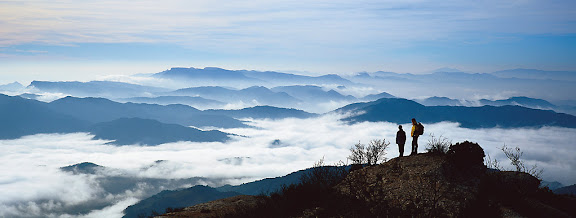 Vista de les muntanyes del Priorat des de la Roca Corbatera, Serra Major del Montsant, Parc Natural, Priorat, Tarragona2002.12