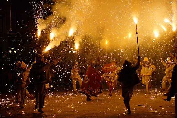 Carnaval de Tarragona, dimarts (28.02.2006)L'Enterrament, plaça de la FontColla de Diables Voramar