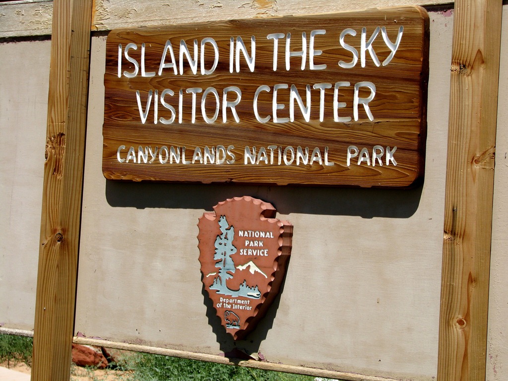 [5257 Visitor Center Canyonlands National Park UT[3].jpg]