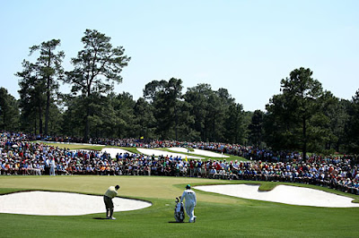 Angel Cabrera of Argentina hits a shot on the second hole hole during the final round of the 2009 Masters Tournament at Augusta National Golf Club on April 12, 2009 in Augusta, Georgia.© Andrew Redington/Getty Images