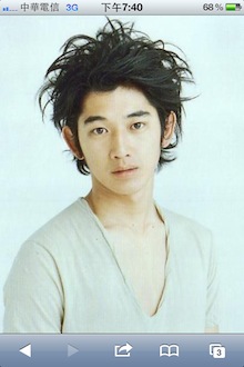 使用瑛太的照片來測試Model Boy裡的外框，