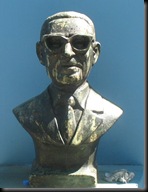 Boca - Face with Glasses - statue