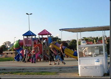 Marmara Beach Walk - Playground and Kiosk