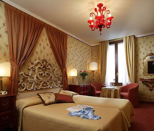 rooms2_b.jpg