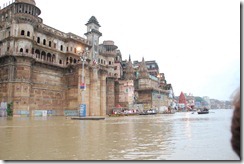 India 2010 -Varanasi  ,  paseo  en barca por el Ganges  - 21 de septiembre   120
