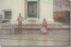 India 2010 -Varanasi  ,  paseo  en barca por el Ganges  - 21 de septiembre   68