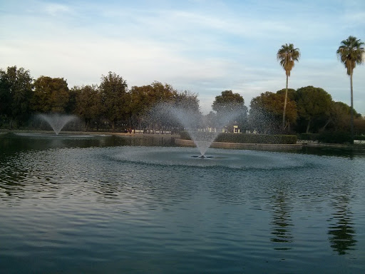 Lago del Parque Amate
