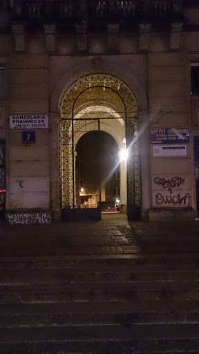 Gate on Marszalkowska Street