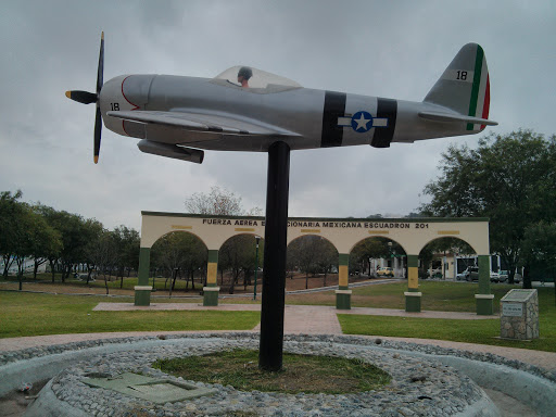 Escuadrón 201 Monument