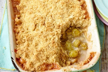 Gooseberry crumble