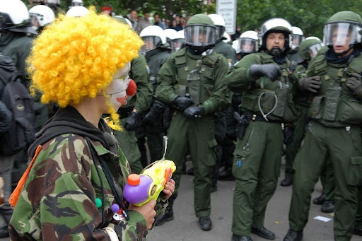 Forum Image: http://lh6.ggpht.com/abramsv/R8-tIXH54lI/AAAAAAAAKww/uEfTIQ6T68o/s512/2056047105_7c99569f6c_o.jpg