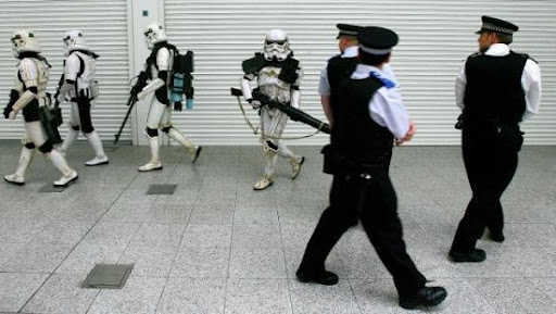 Forum Image: http://lh6.ggpht.com/abramsv/R8-tUXH544I/AAAAAAAAKzI/UW1l8NEYH8I/s512/starwars1nt7.jpg
