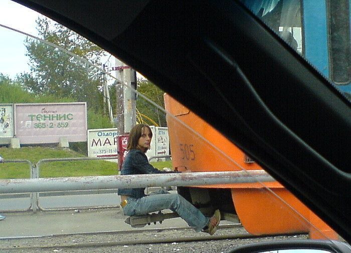 [028_pics.jpg]