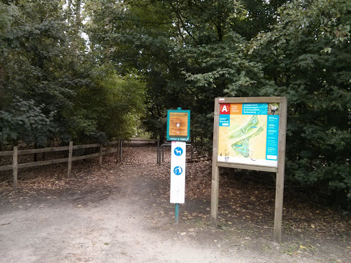 Ingang Wolvenberg Park