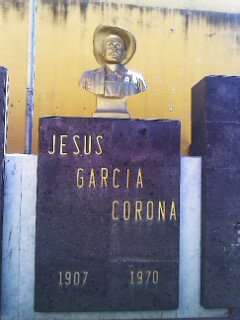 Monumento A Jesús García Corona