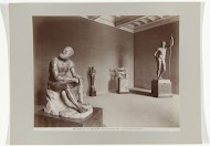 Zaal met sculpturen in het Museo Nazionale