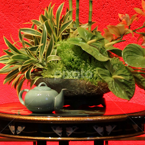 Tea Pot & Table by Joel Ortiz - Artistic Objects Antiques