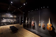 Zaal HG-0.8 souterrain oost: Special Collections: Muziekinstrumenten