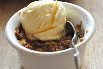 Gluten-Free Vegan Apple Crisp