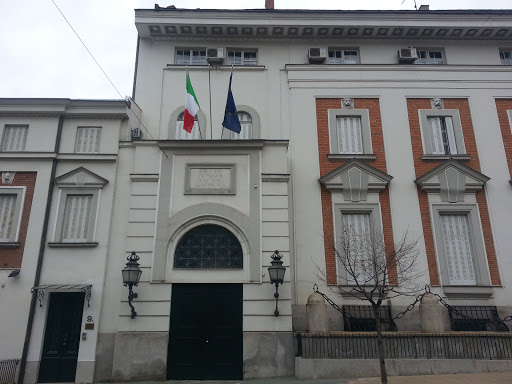 Ambasada Italije