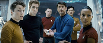 Star trek equipe toda reunida dentro da nave Enterprise. Filme novo Jornada nas estrelas 2009