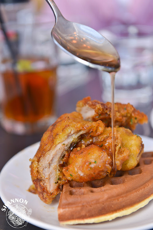 台北信義區[Nola Kitchen 紐澳良小廚]炸雞、鬆餅、炸雞鬆餅、濃湯湯飯、甜點、套餐、啤酒(捷運市政府站)