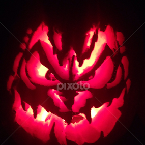 Jack-o-lantern by Linda Poessnecker - Public Holidays Halloween
