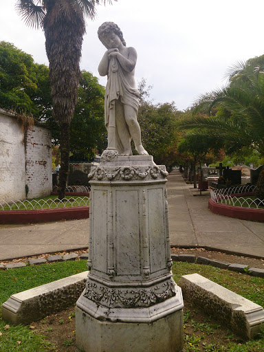Estatua Niño Santo