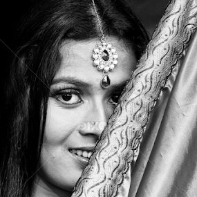 Khrisna #02 by Endro Boloth - People Portraits of Women