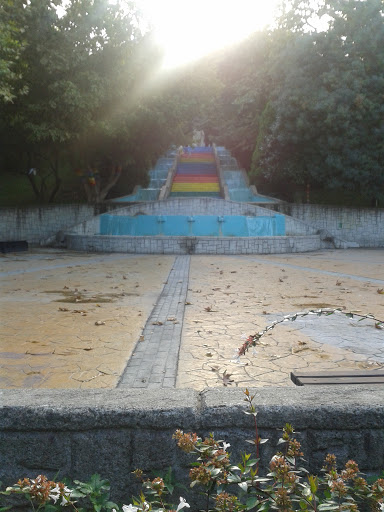 Dünya Barış Park Fountain
