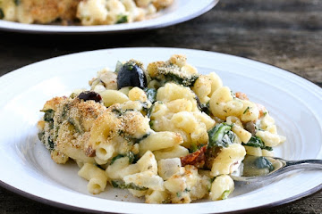 Greek Style Mac and Cheese