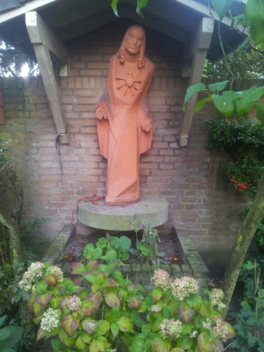 Statue of the Sacred Heart of 