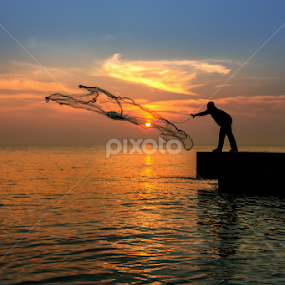 Catch by Arthit Somsakul - Landscapes Sunsets & Sunrises