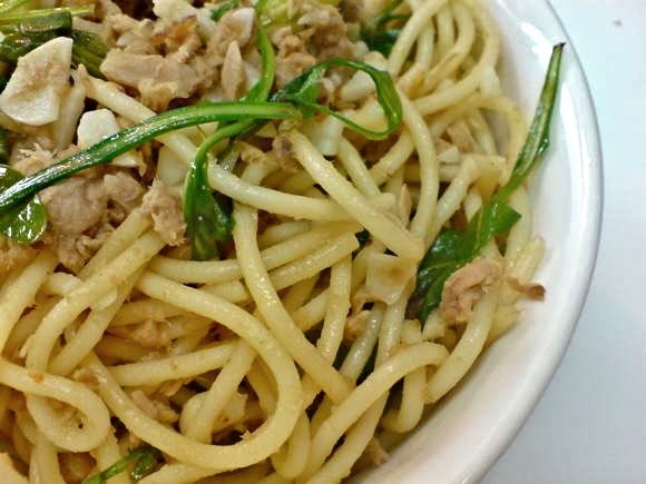 Cloud9Food: Easy Tuna Spaghetti Aglio e Olio
