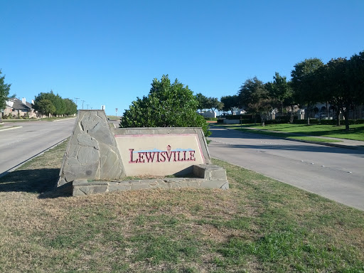 Entrance to the City of Lewisville