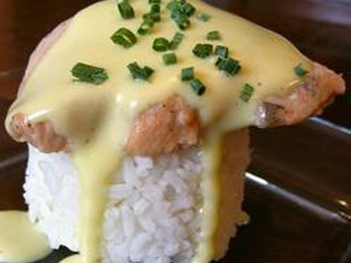 Pavé de saumon riz sauce hollandaise pour 2 personnes