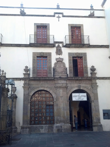 Capilla De Los Santos 