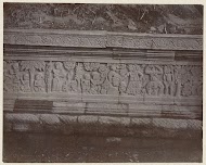 Basreliëf op het pendopo voetstuk aan de oostzijde van Candi Panataran.