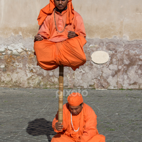 Rome by Gi Po - People Musicians & Entertainers